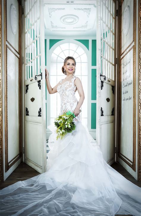 BRIDAL GOWNS — Real Bride