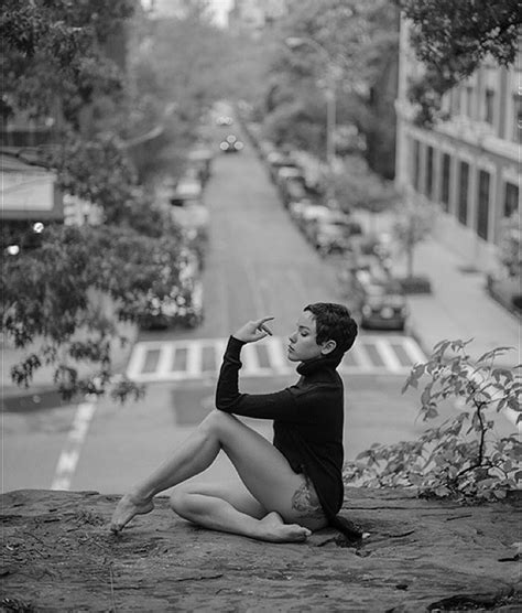 Raychel Diane Weiner's feet