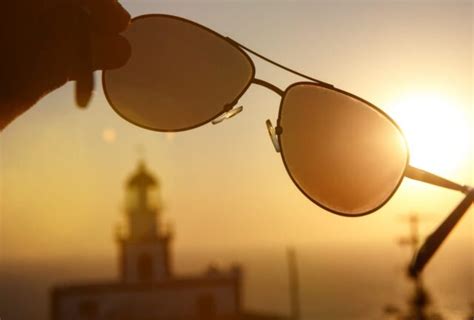 exploring aviator sunglasses        fashion