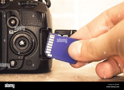 how to insert a sd card
