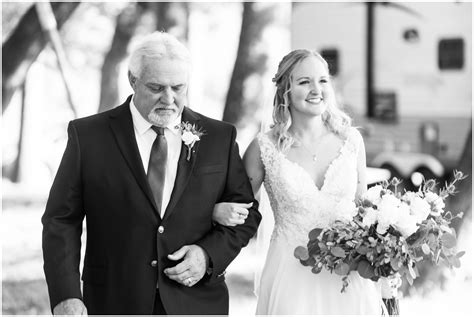 Anna + Tyler - robinskievaskiphotography.com