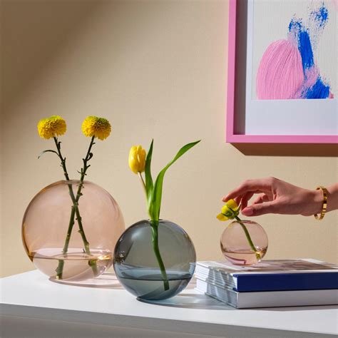 Nude Glass, Mars Medium Vase | Zola