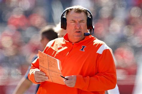 Illinois’ Bret Bielema goes — with a heavy heart — for win No. 2 at ...