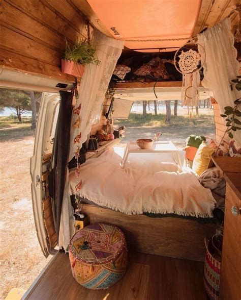 Bohemian Camper Interior - awesome interior design