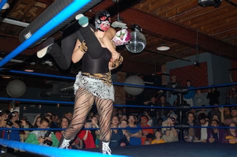 Female "Lucha Libre" Wrestlers Fight for a Dream in North Carolina | HuffPost