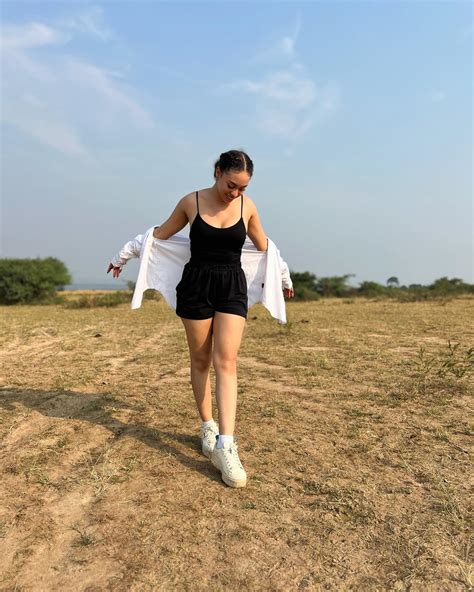 Arielle Tara | What do you call a truck full of bison? 🐃 A buffa-load