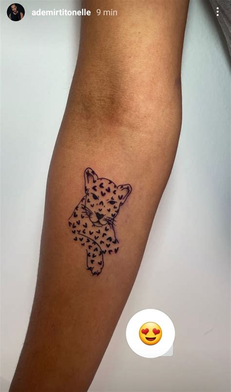 Tatuagem Onça Minimalista