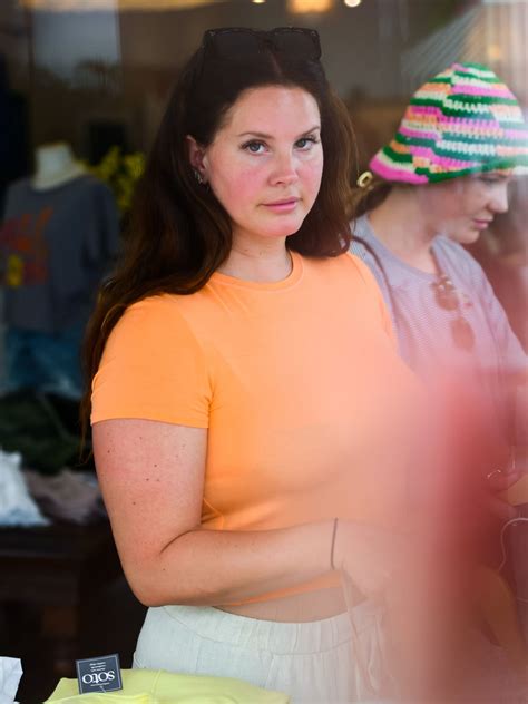 LANA DEL REY Out Shopping in West Hollywood 06/22/2022 – HawtCelebs