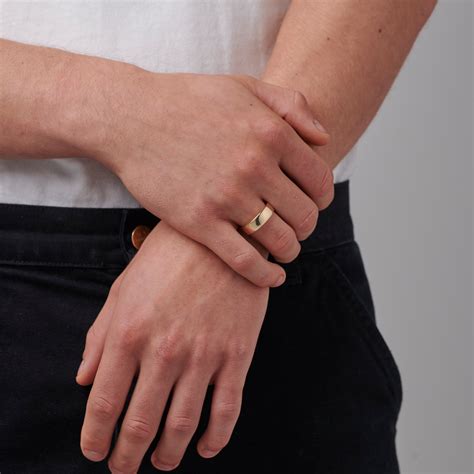 9ct Yellow Gold – Page 2 – 886 Royal Mint