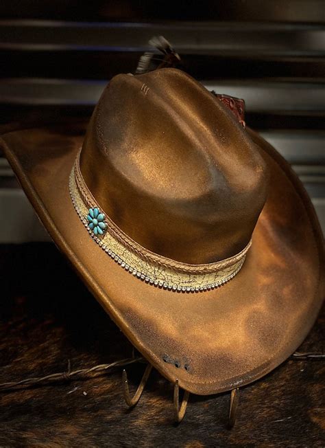 Giddy Up Cowgirl Hat – Elusive Cowgirl Boutique