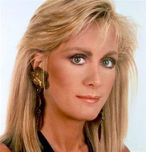 Joan Van Ark 2017
