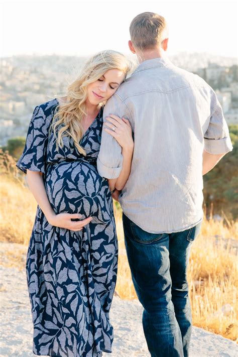 Maternity Photo Ideas For Couples