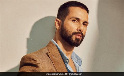 shahid kapoors   reminds  internet  haider supremacy