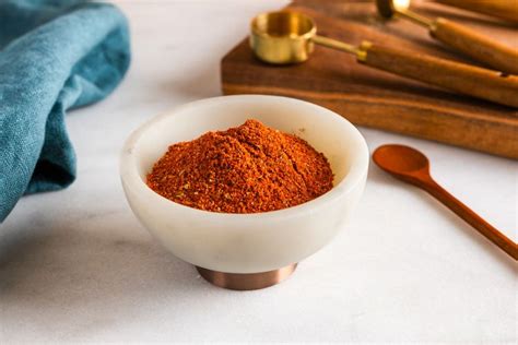 Homemade Chili Powder Recipe (4 Ingredients)