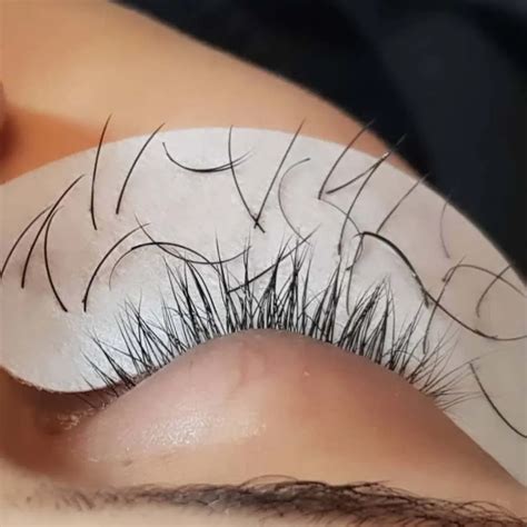 how to take off eyelash extensions at home