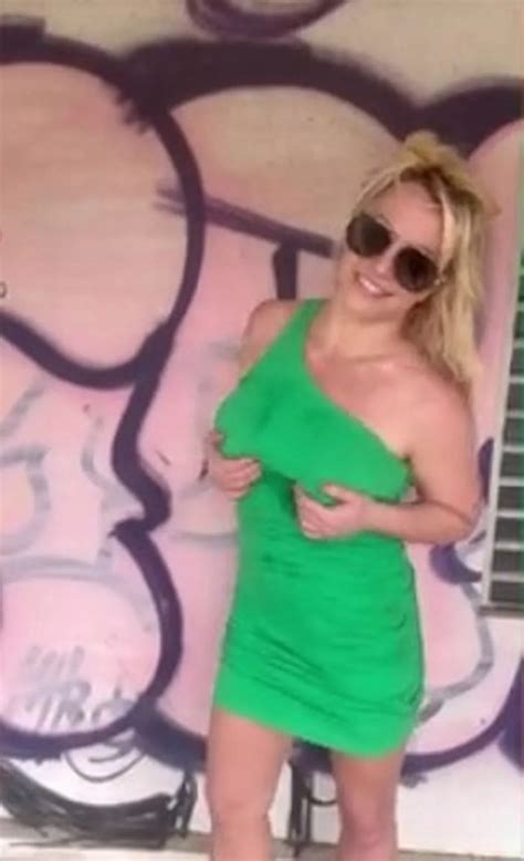 Britney Spears sparks fan concern as she dances in clingy green gown