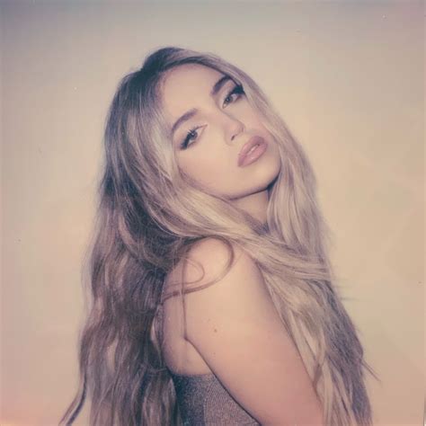 ANA MENA lanza su éxito viral "MADRID CITY" - Sony Music España