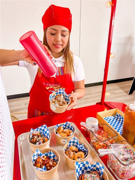 Mini Donuts Station - Fiesta Rentals & Fiesta4kids - Toronto's Premier ...