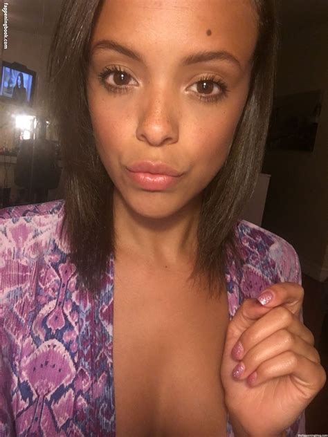 Experts Weigh In: The Psychological Impact Of The Aubrey Keys Nude Photo Scandal Image 3