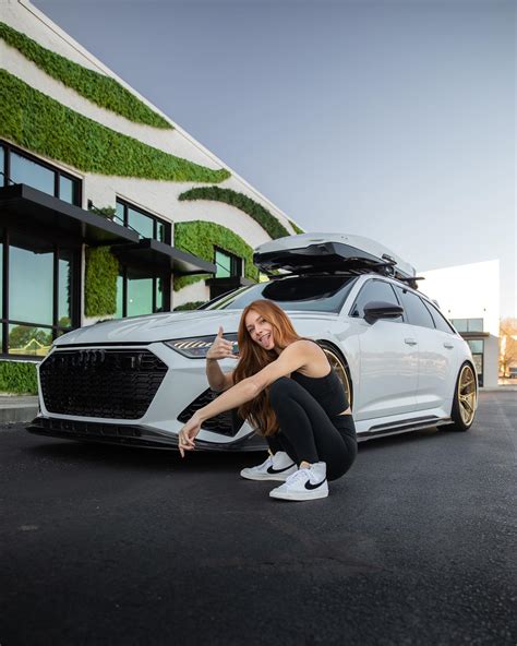 Jessi Moore | Us or the Porsche? 😮‍💨 With @thelilyolsen . #explorepage