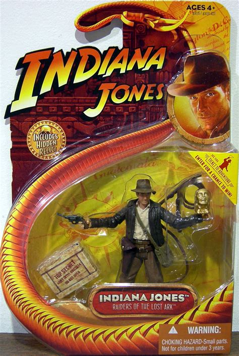 Indiana Jones Action Figure with Idol Hasbro