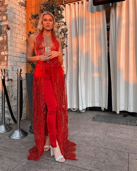 Alysha Newman's feet