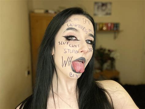 Elevator music behind those eyes | Scrolller