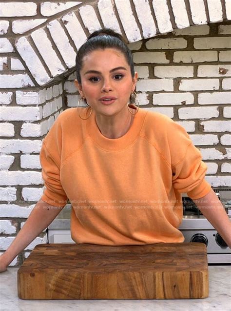 selena chef outfits clothes fashion wornontv