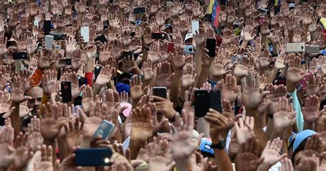 In Photos: Venezuelans Protest Against Maduro's Government | Time