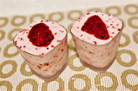 CREAMY RASPBERRY PARFAIT | FRESH LIFE
