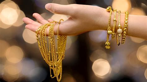 gold prices  india today  grams  gold rates falls rs