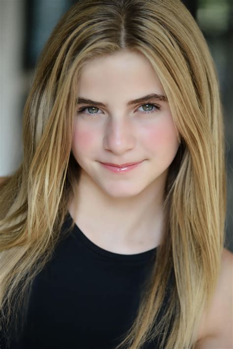 Ayla Apple