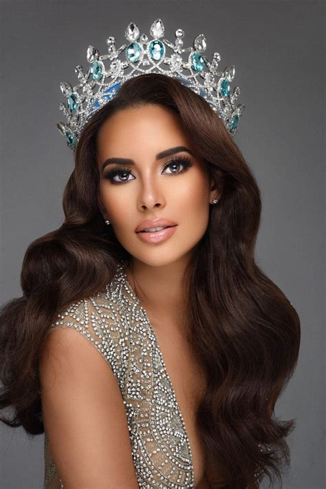 Exclusive Interview with Andrea Piecuch: Miss Universe 2019 Contestant