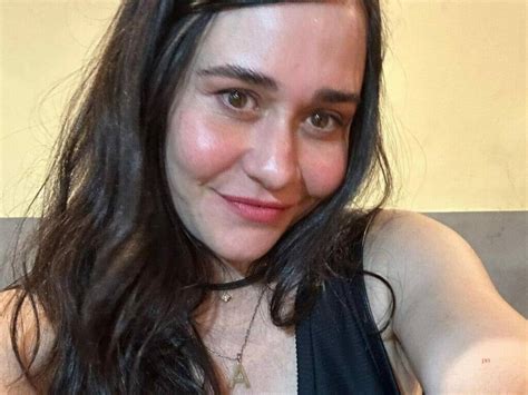 Alessandra Negrini Mostrando A Buceta - De biquíni, Alessandra Negrini empina bumbum na piscina e causa ...