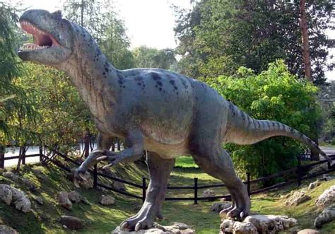 Jenis Dinosaurus dan Nama-Nama Dinosaurus dan Gambarnya | Dinosaurus ...