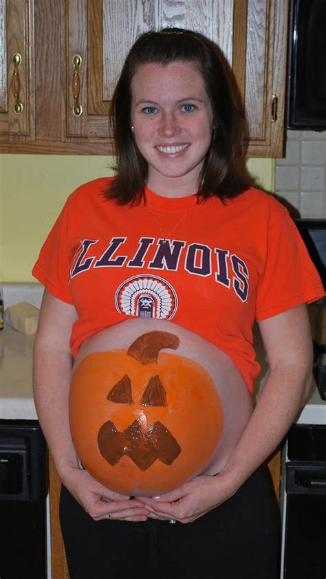 Pregnant Halloween Costume – The Maternity Gallery