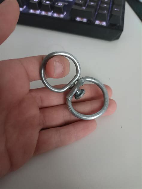 look at this weird metal thing i found : r/notinteresting