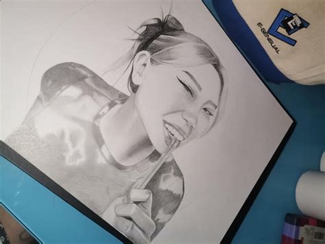 Tried drawing bea : r/beabadoobee