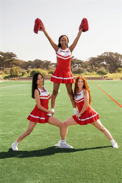 Youth Cheer Pyramids