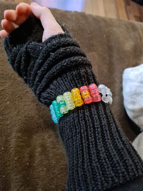 Pin by Natalie Kennedy on Art ideas | Diy kandi bracelets, Kandi