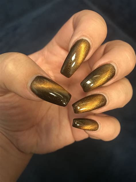 cat eye nails