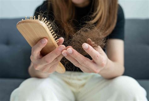 telogen effluvium symptoms  treatments