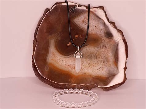 clear quartz balance alternative healing