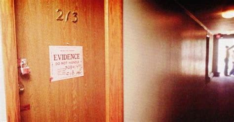The Disturbing Details You Missed in Jeffrey Dahmer's Crime Scene Photos - wip8vl6
