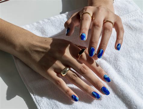 There Are 9 Types of Manicure - Here’s How to Choose