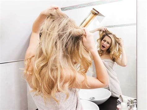 how to remove knots in hair