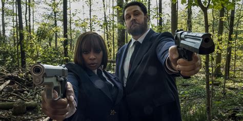 Umbrella Academy: 10 Things You Didn't Know About Hazel And Cha Cha