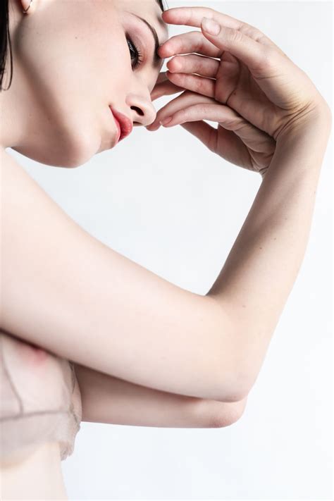 Corrie Lejuwaan pink | Richard avedon, Fashion photographer, Photographer