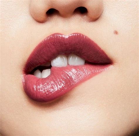 pin  prem kumar su lips labbra labbra rosse bocche