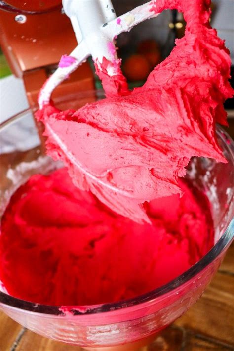 How to Make Red Icing